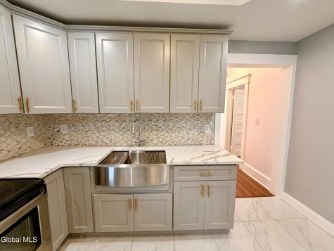 534 N Brandywine Avenue Schenectady NY 12308