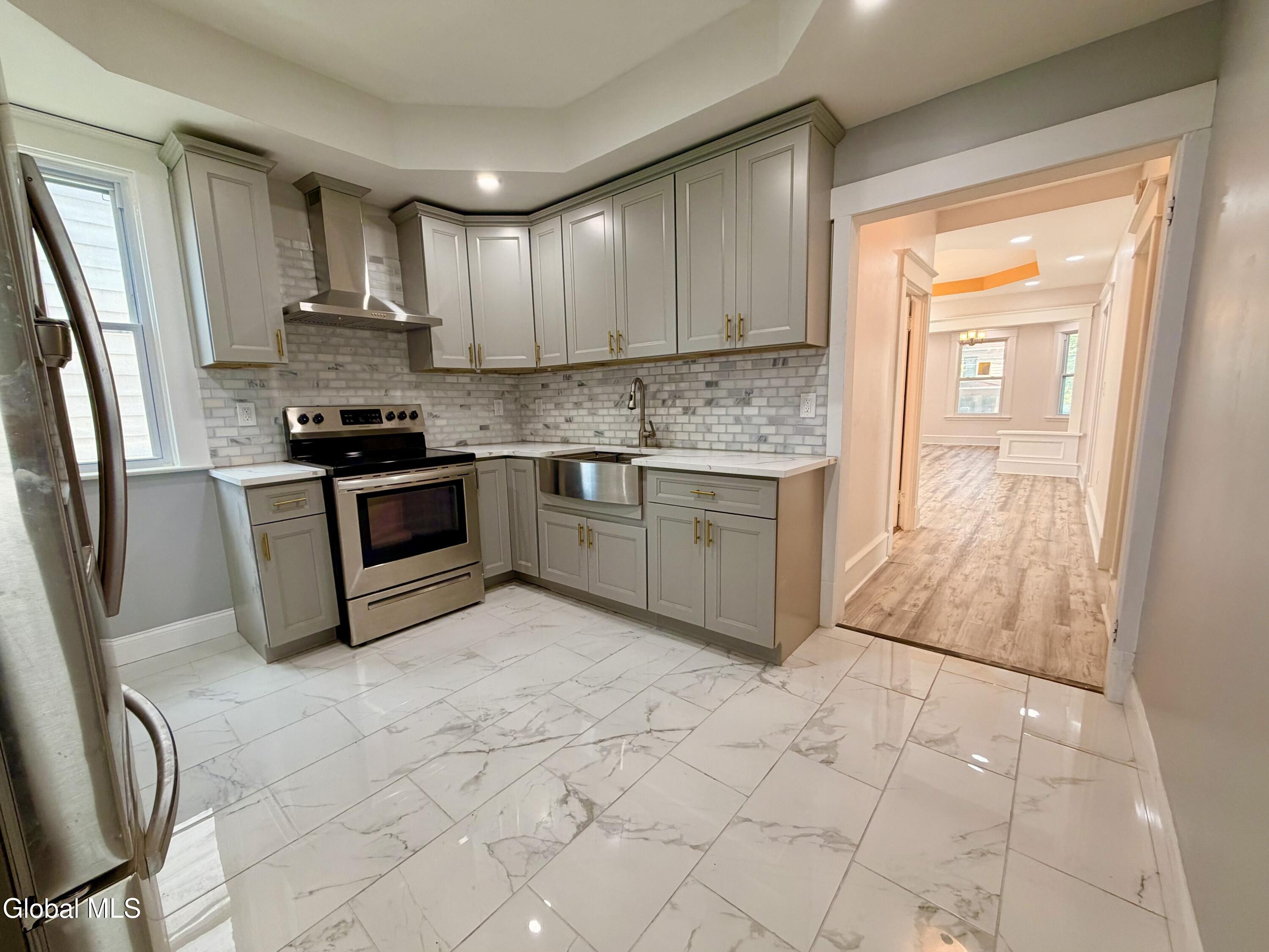 534 N Brandywine Avenue Schenectady NY 12308