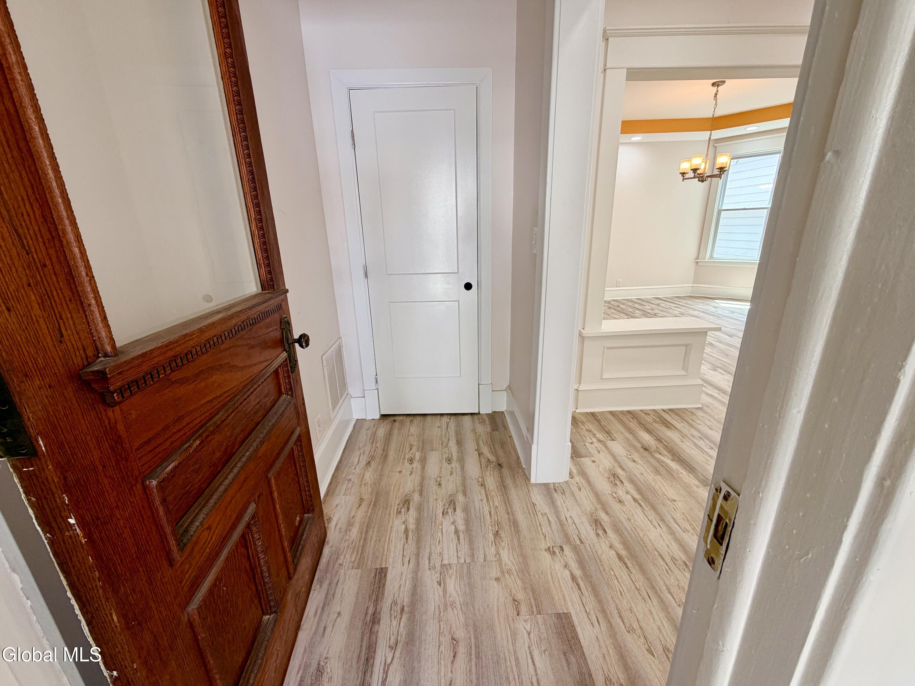 534 N Brandywine Avenue Schenectady NY 12308
