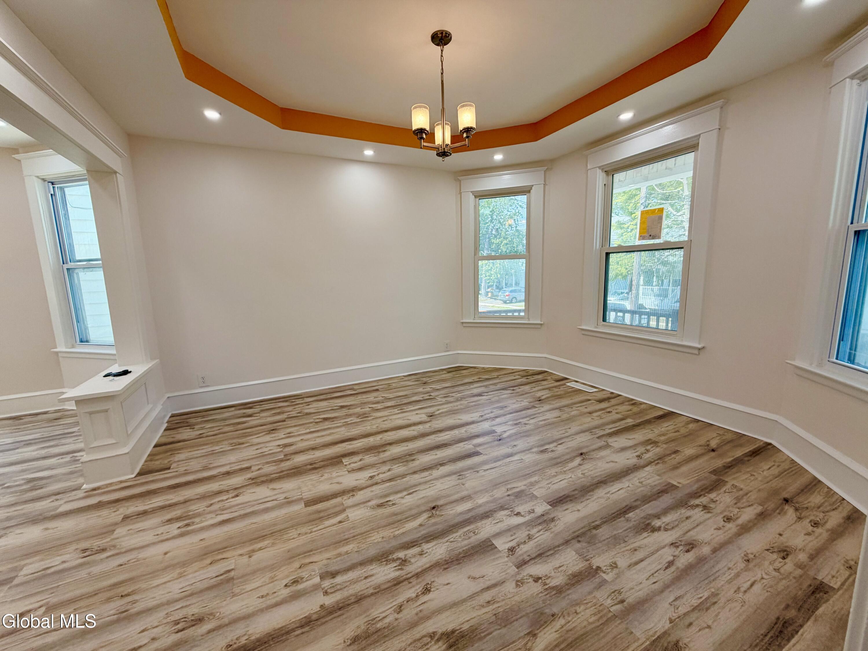 534 N Brandywine Avenue Schenectady NY 12308