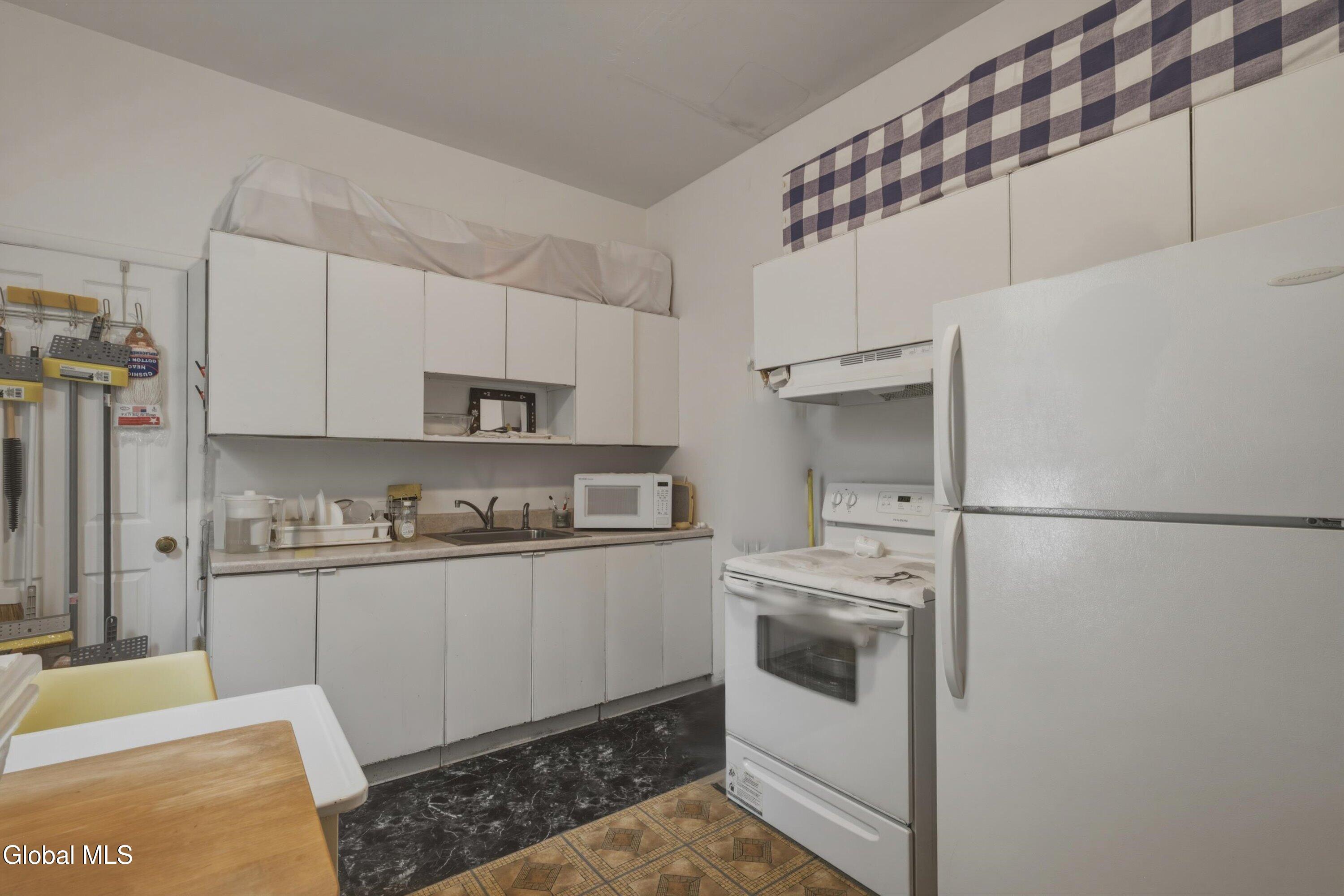 2209 16th Street Troy NY 12180