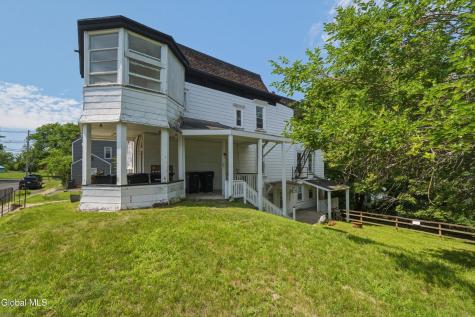2209 16th Street Troy NY 12180