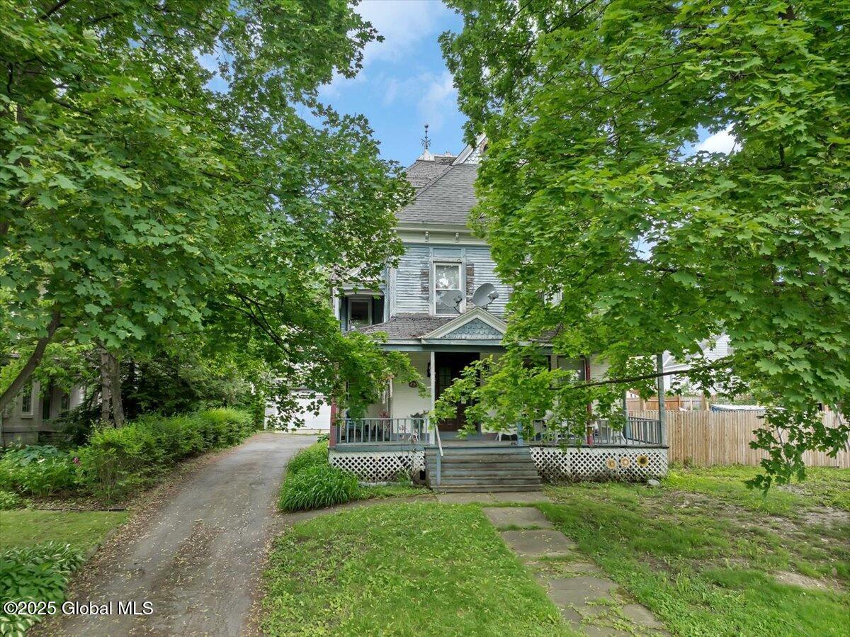 253 Guy Park Avenue Amsterdam NY 12010