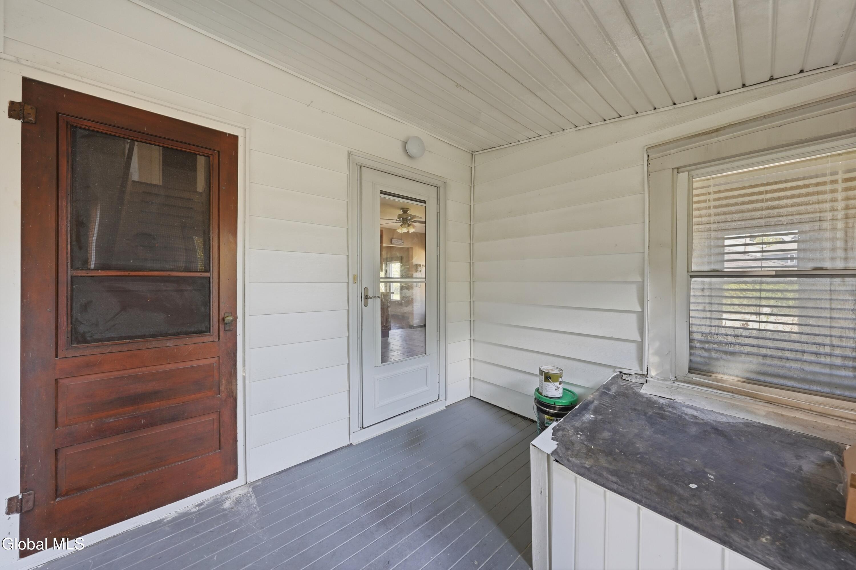 31 Charles Street Waterford NY 12188