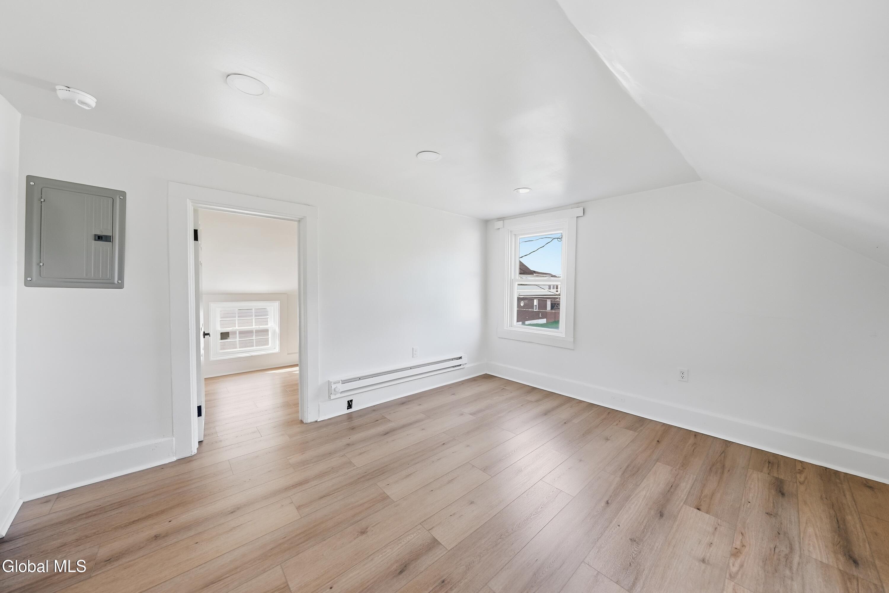 31 Charles Street Waterford NY 12188