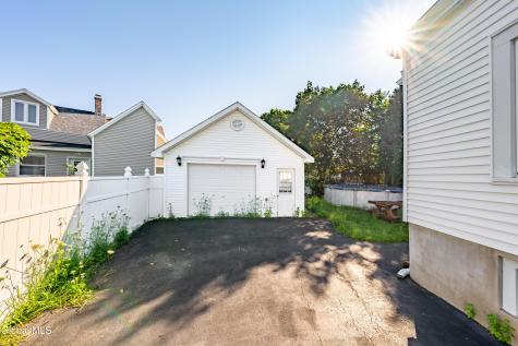 31 Charles Street Waterford NY 12188