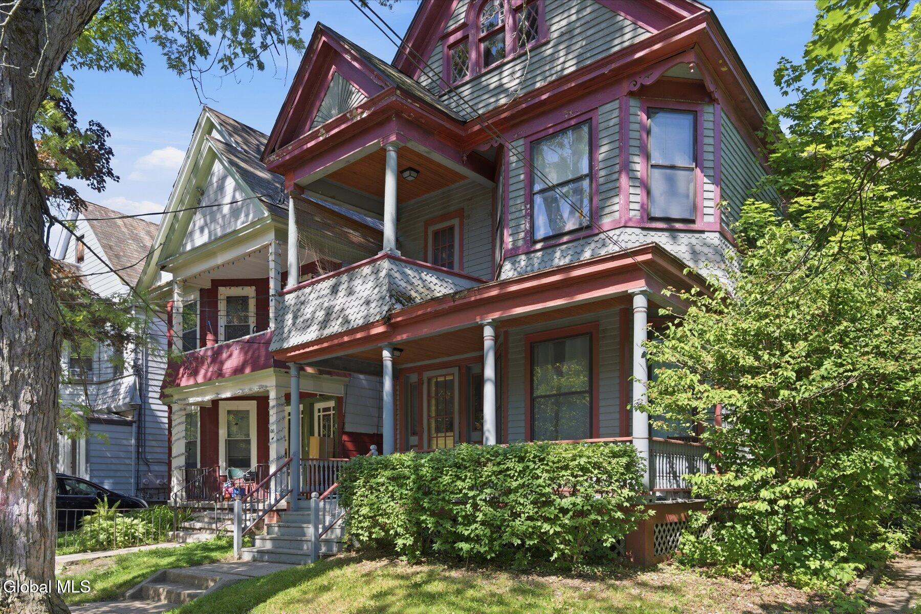 1063 University Place Schenectady NY 12308