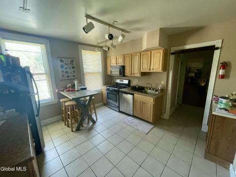 1063 University Place Schenectady NY 12308