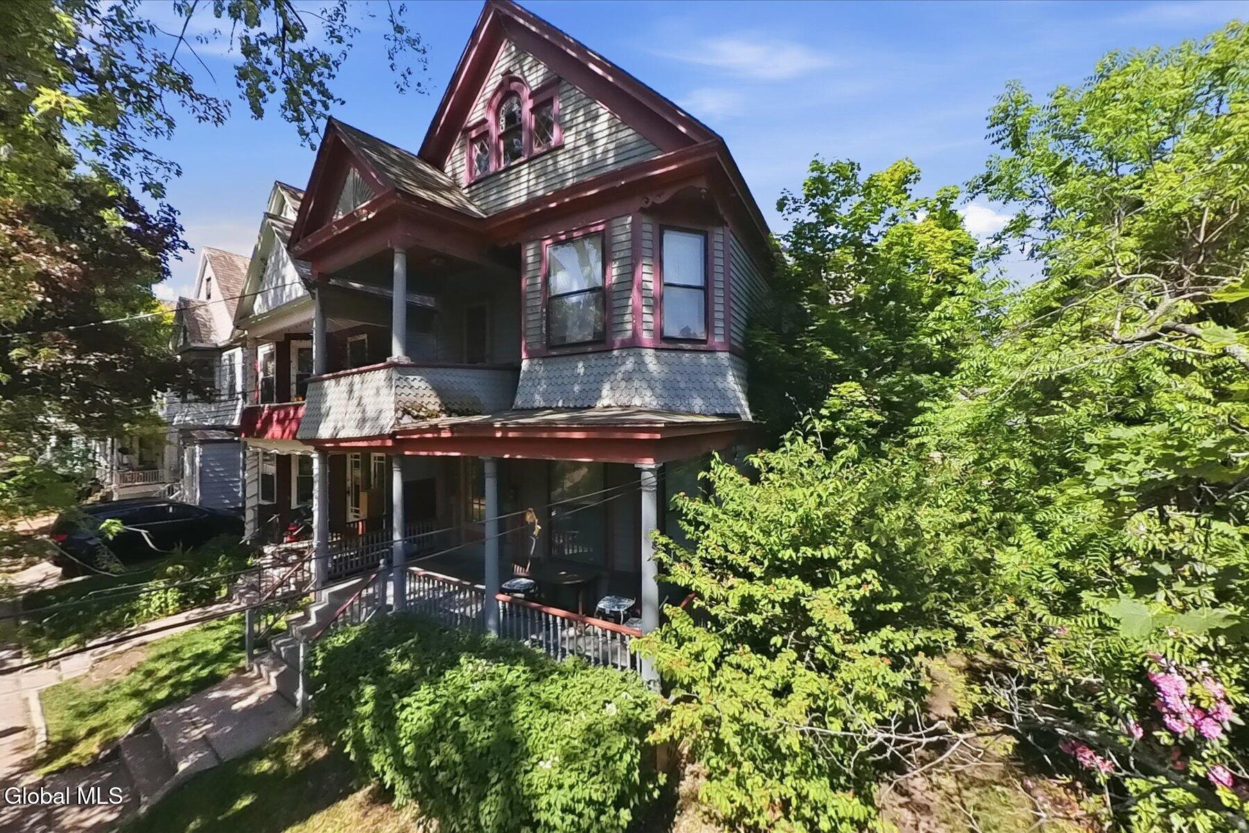 1063 University Place Schenectady NY 12308