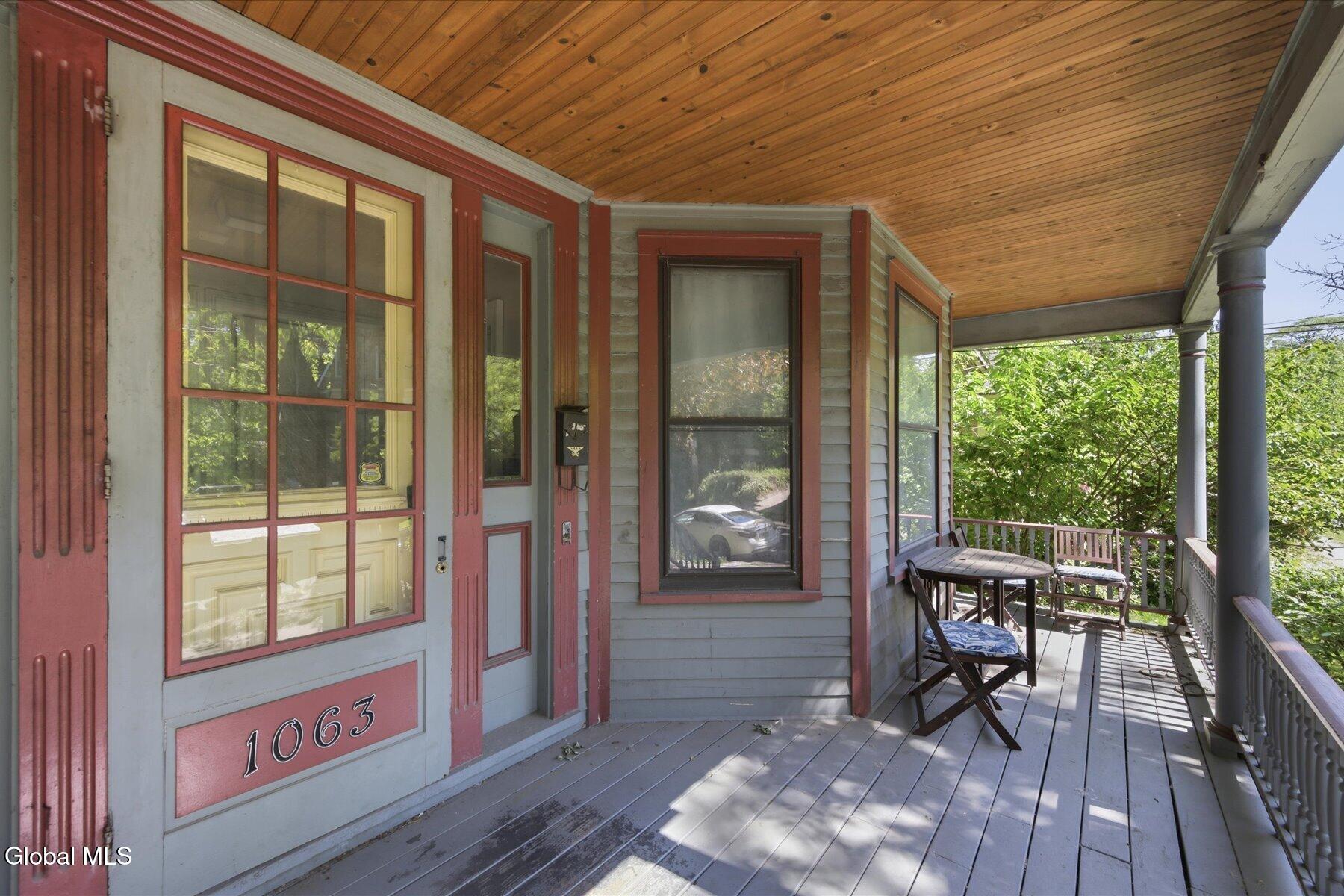 1063 University Place Schenectady NY 12308