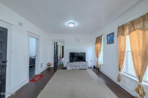 1017 Chrisler Avenue Schenectady NY 12303