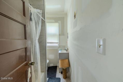 1017 Chrisler Avenue Schenectady NY 12303