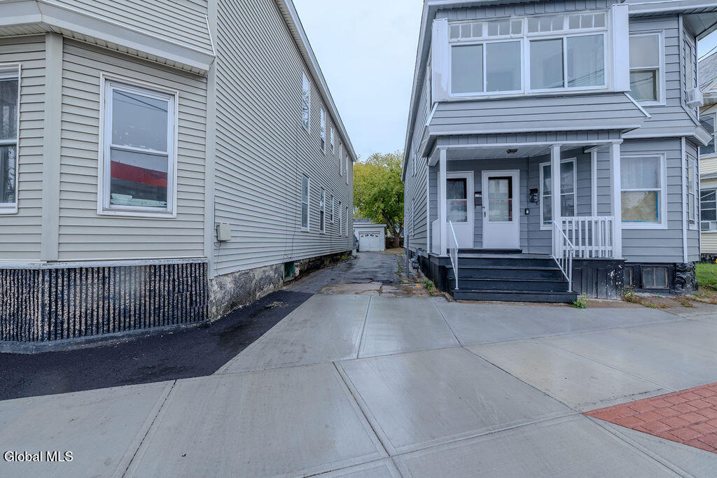 1017 Chrisler Avenue Schenectady NY 12303