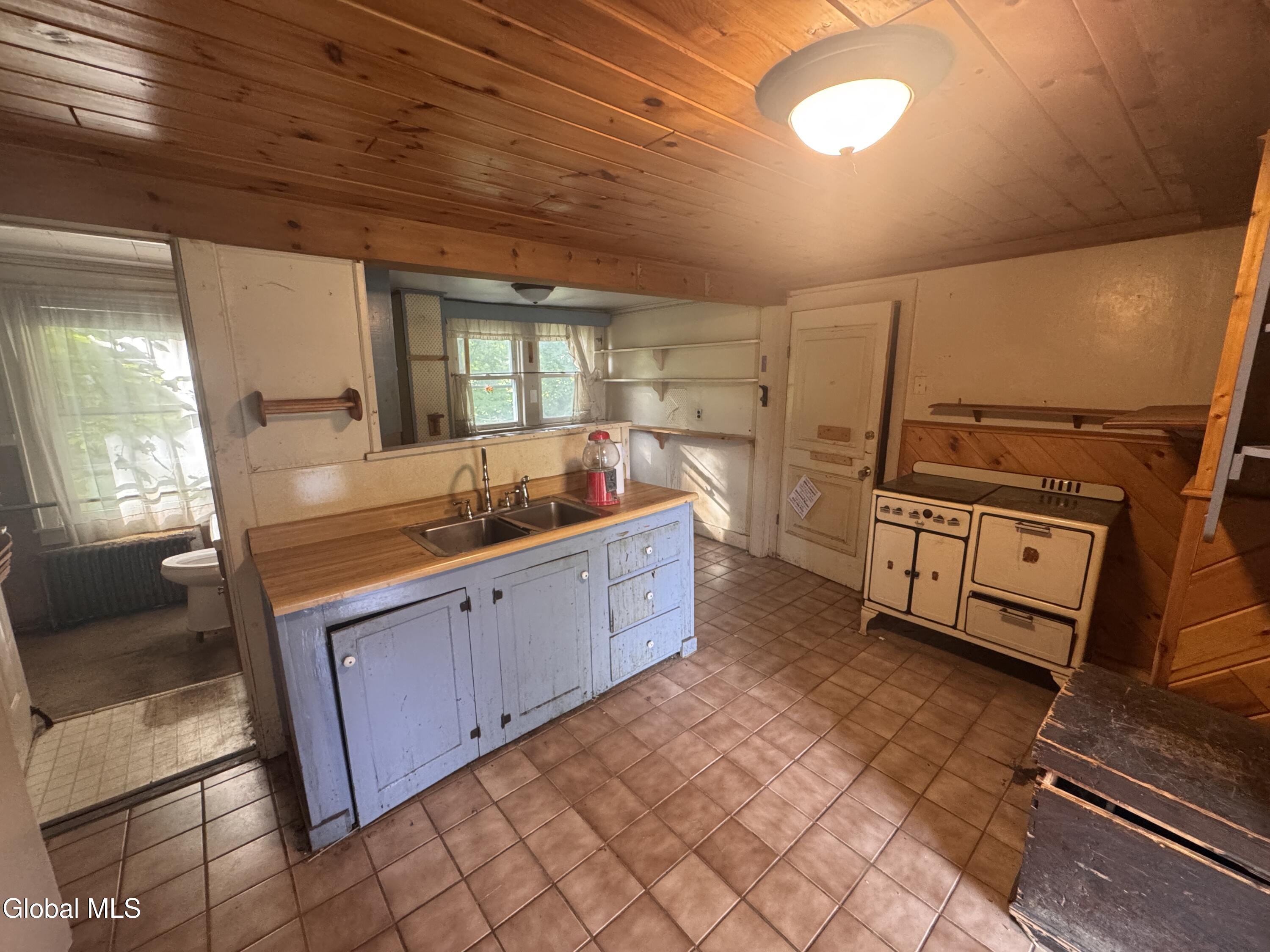 74 Amherst Street Lake George NY 12845