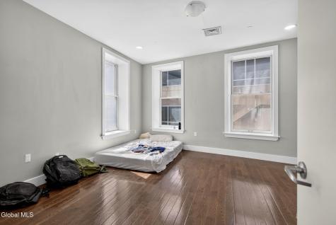 83 Beaver Street Albany NY 12207