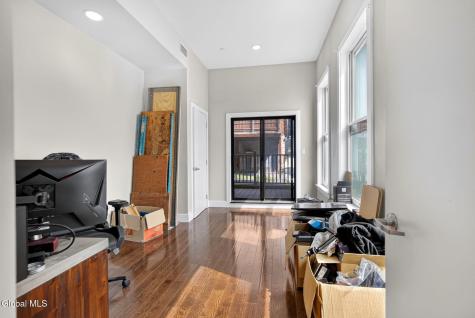 83 Beaver Street Albany NY 12207