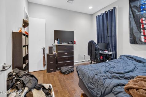 83 Beaver Street Albany NY 12207
