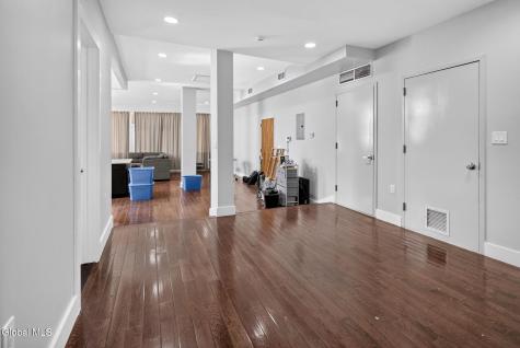 83 Beaver Street Albany NY 12207