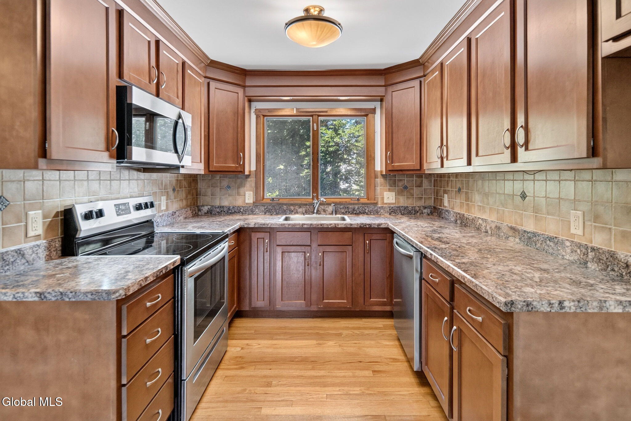 88 Daytona Avenue Albany NY 12203