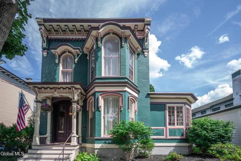 146 Regent Street Saratoga Springs NY 12866