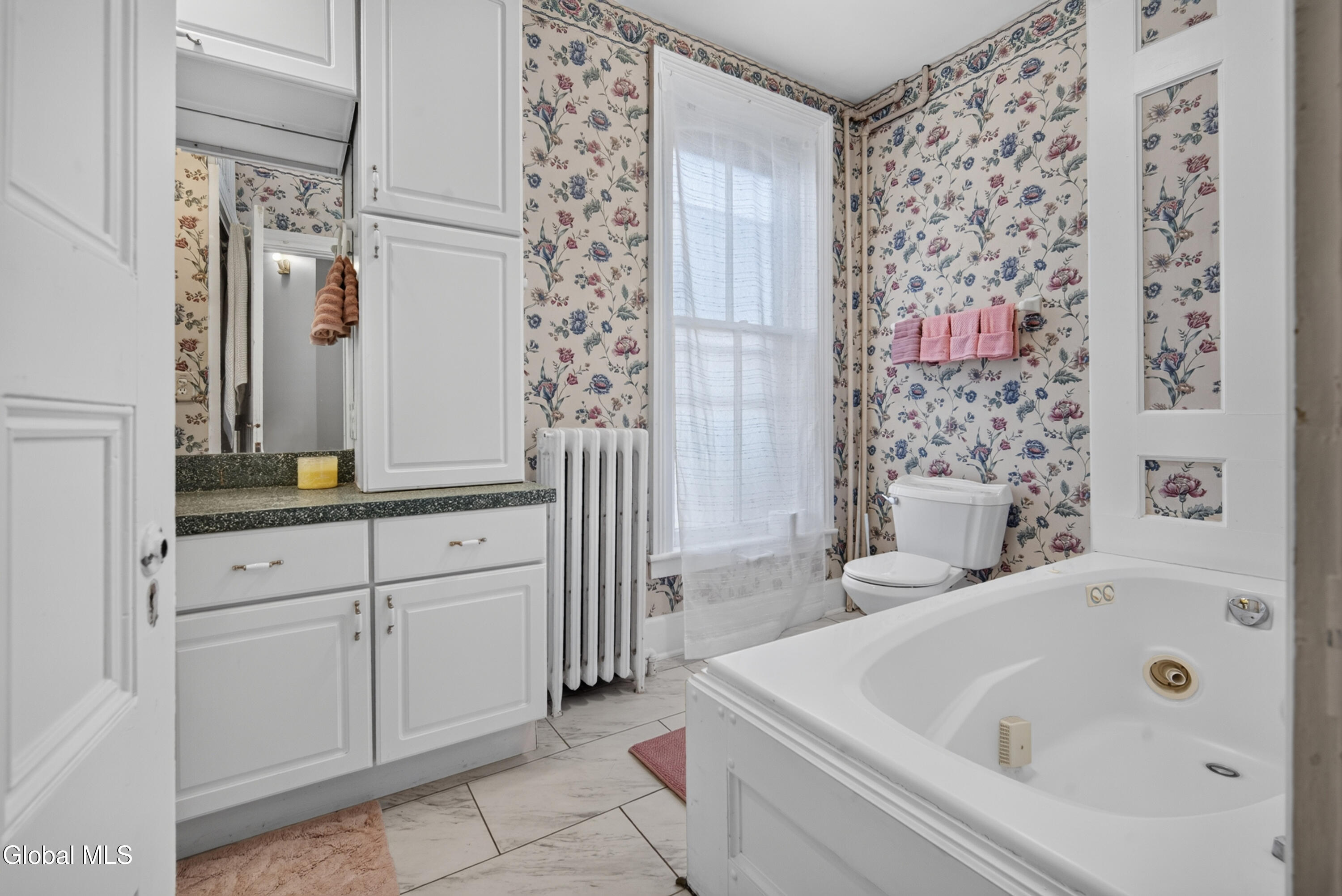 146 Regent Street Saratoga Springs NY 12866