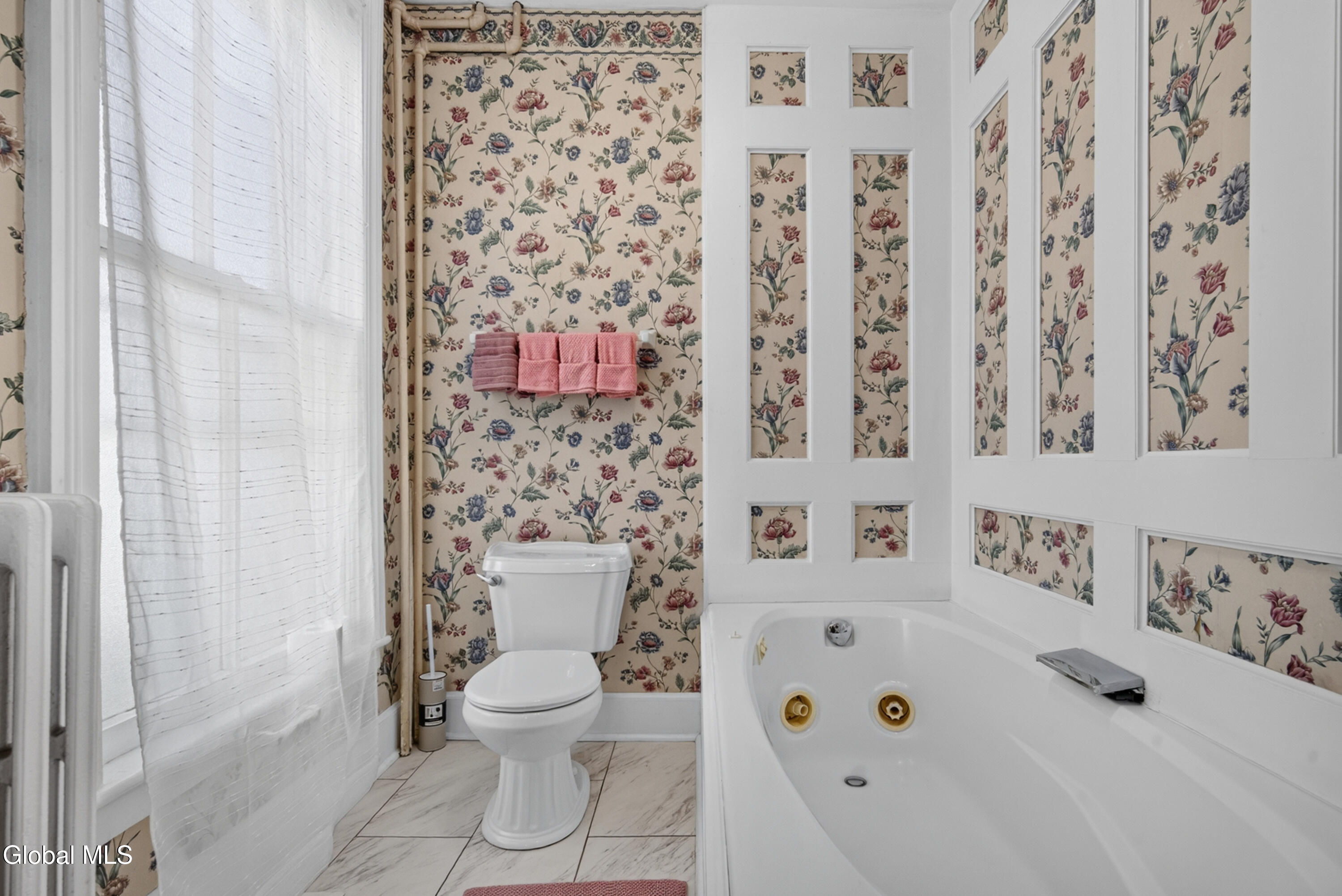146 Regent Street Saratoga Springs NY 12866