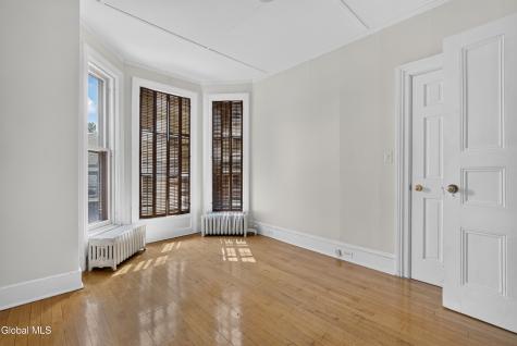 146 Regent Street Saratoga Springs NY 12866