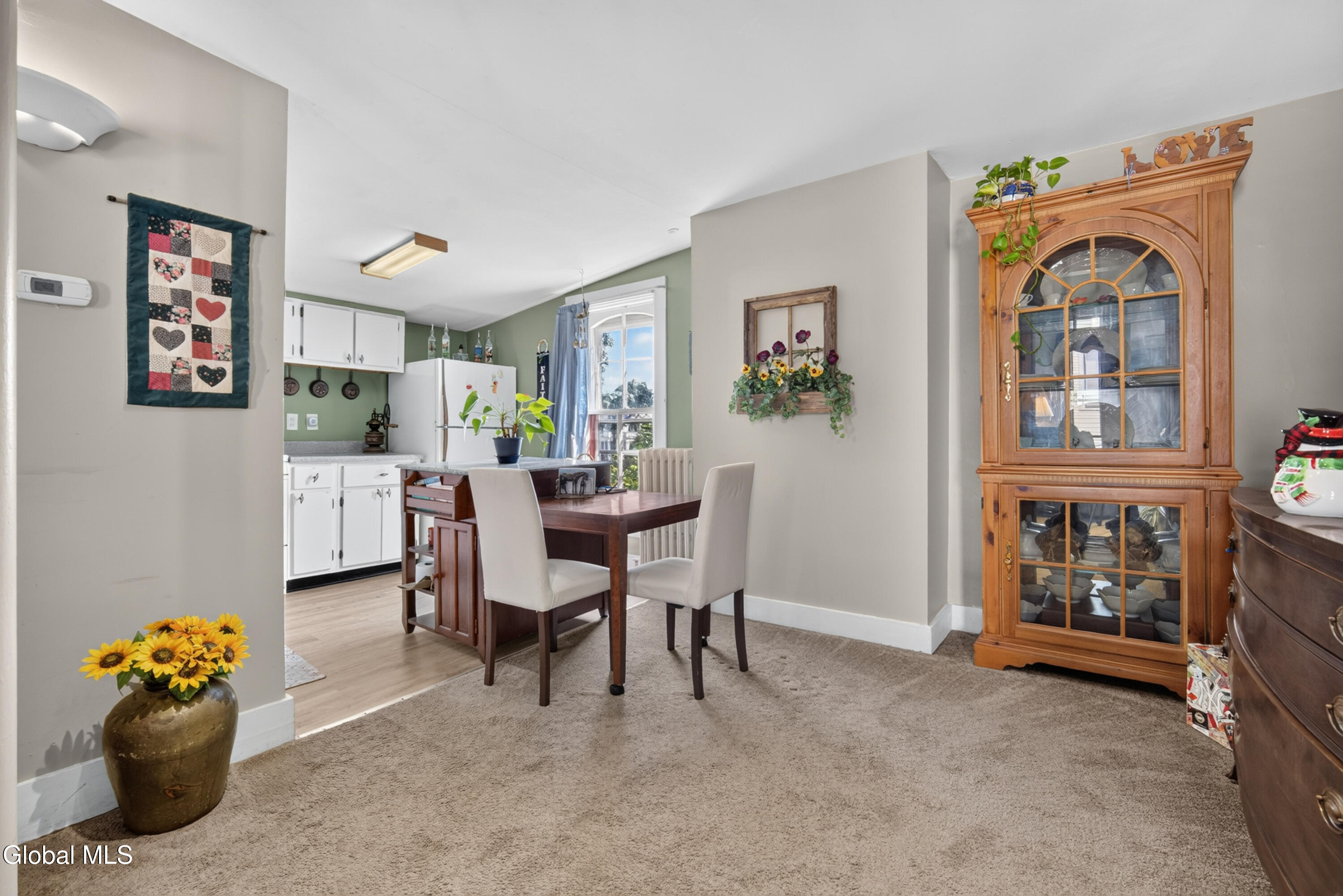 146 Regent Street Saratoga Springs NY 12866