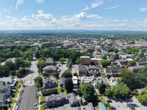 146 Regent Street Saratoga Springs NY 12866