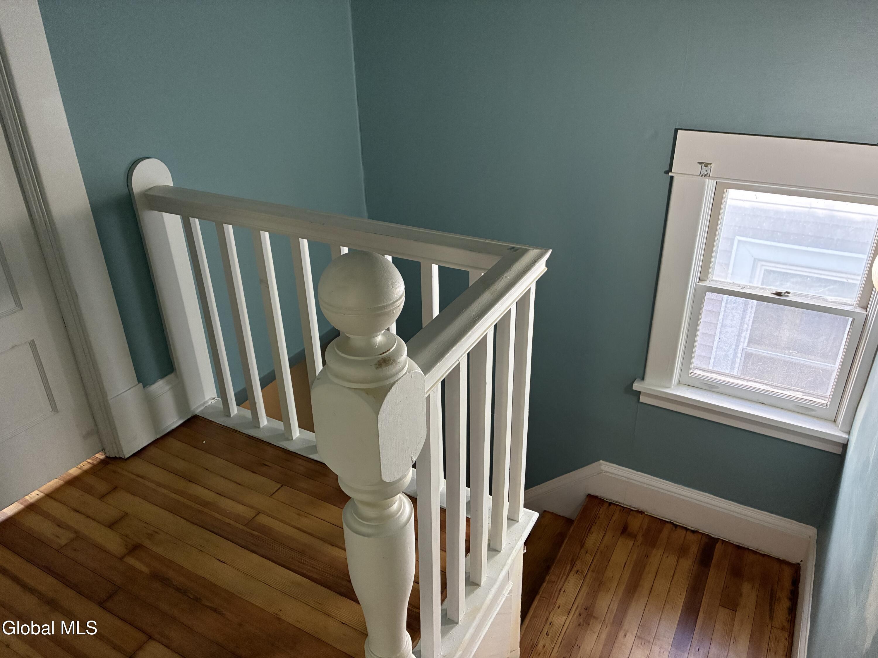 123 Lomasney Avenue Schenectady NY 12308
