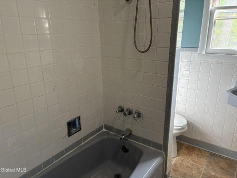 123 Lomasney Avenue Schenectady NY 12308
