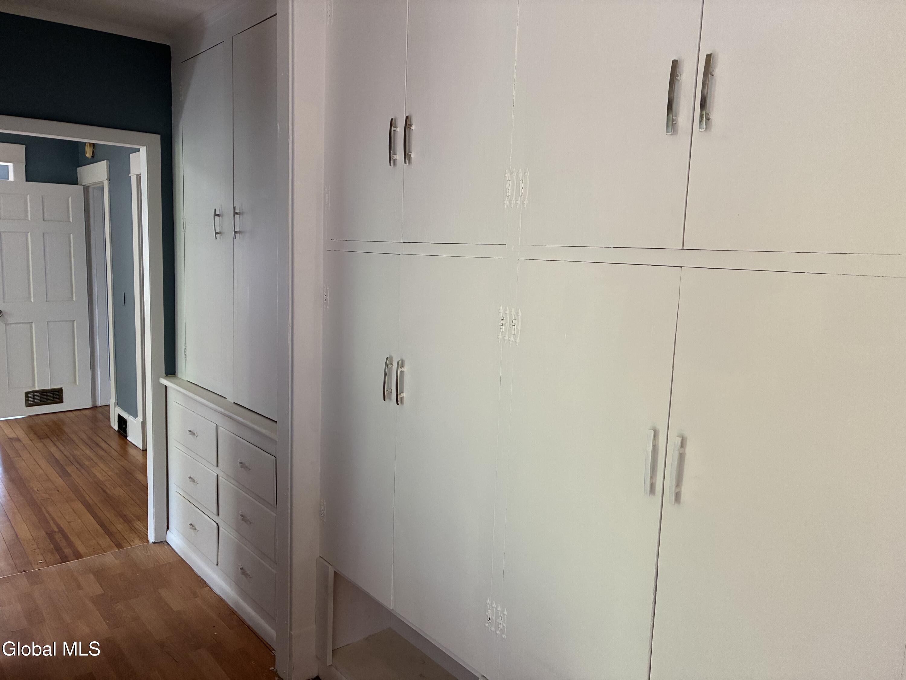123 Lomasney Avenue Schenectady NY 12308