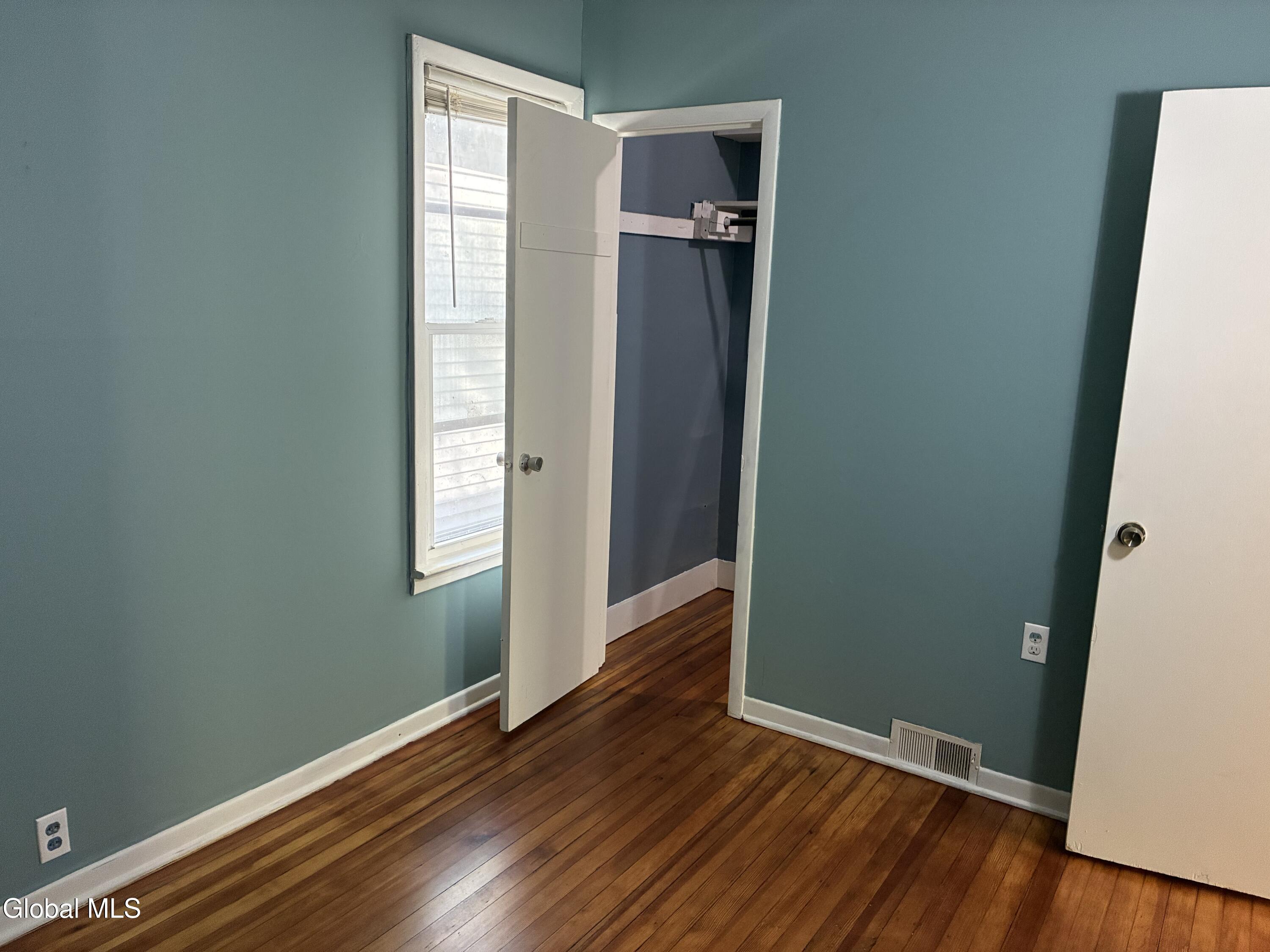 123 Lomasney Avenue Schenectady NY 12308