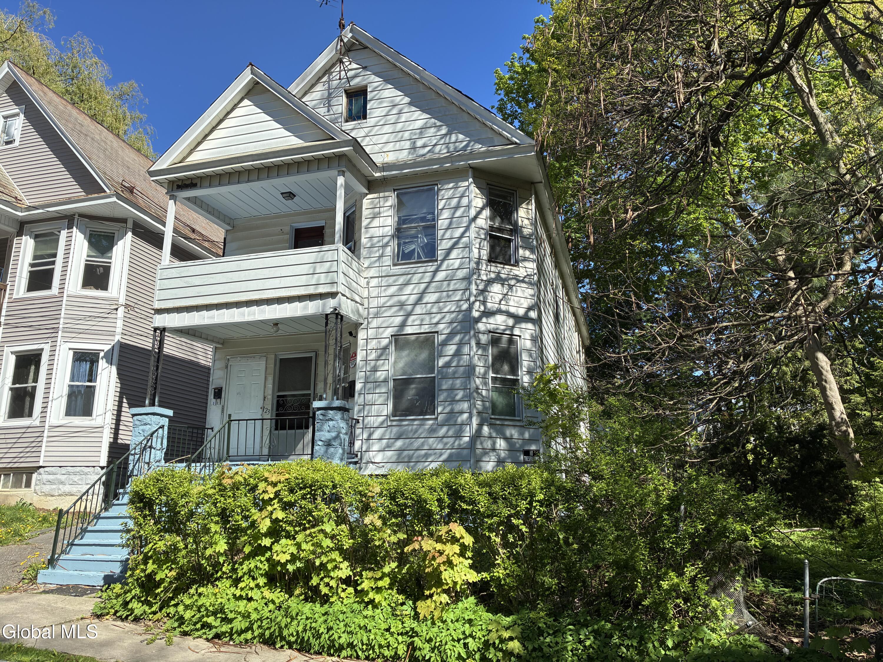 123 Lomasney Avenue Schenectady NY 12308
