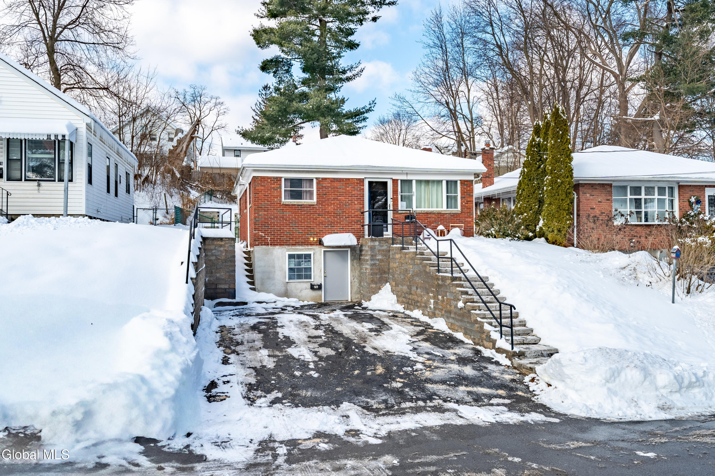 26 Daytona Avenue Albany NY 12203