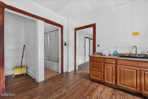 552 Mumford Street Schenectady NY 12307