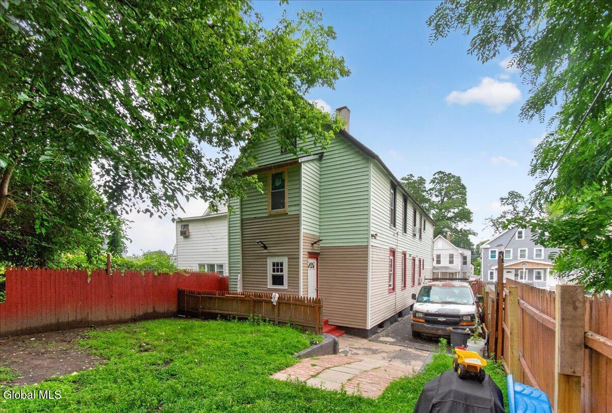 552 Mumford Street Schenectady NY 12307