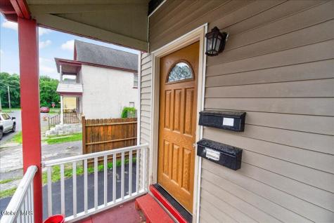 552 Mumford Street Schenectady NY 12307
