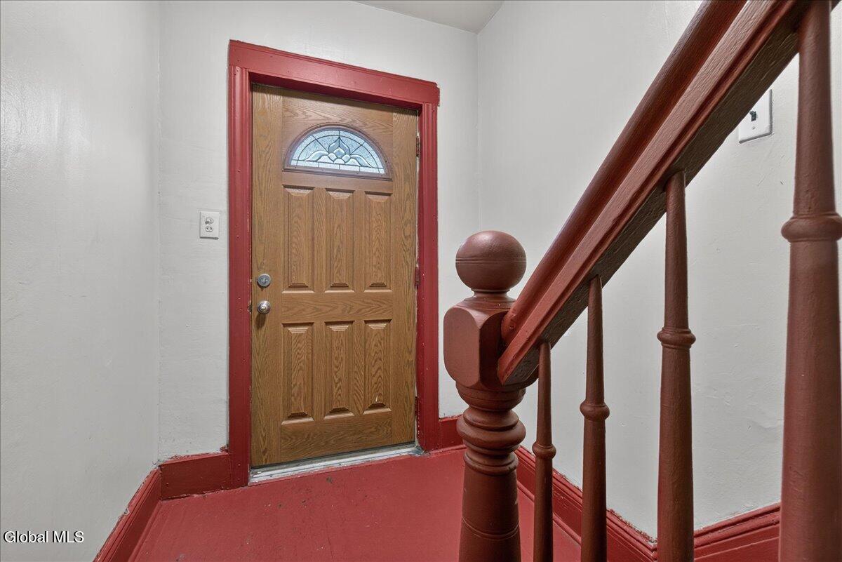 552 Mumford Street Schenectady NY 12307