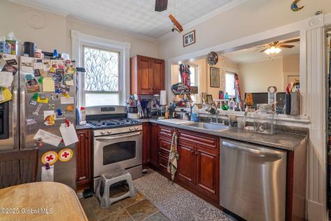 462-470 2nd Avenue Troy NY 12182