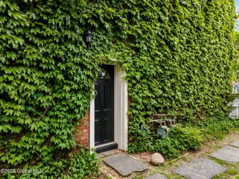462-470 2nd Avenue Troy NY 12182