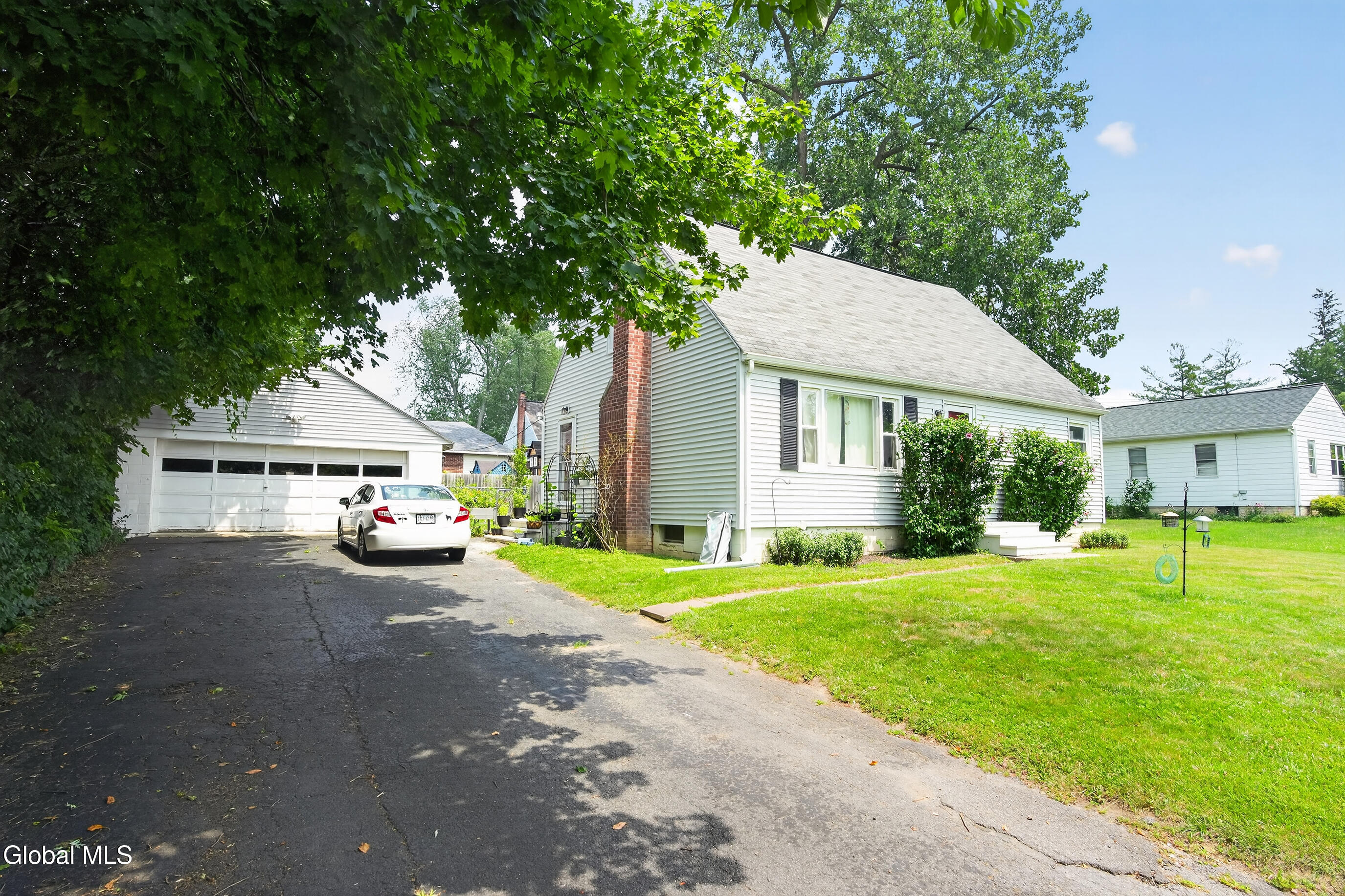 16 Pennsylvania Avenue Rensselaer NY 12144