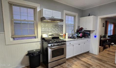 569 Nott Street Schenectady NY 12308