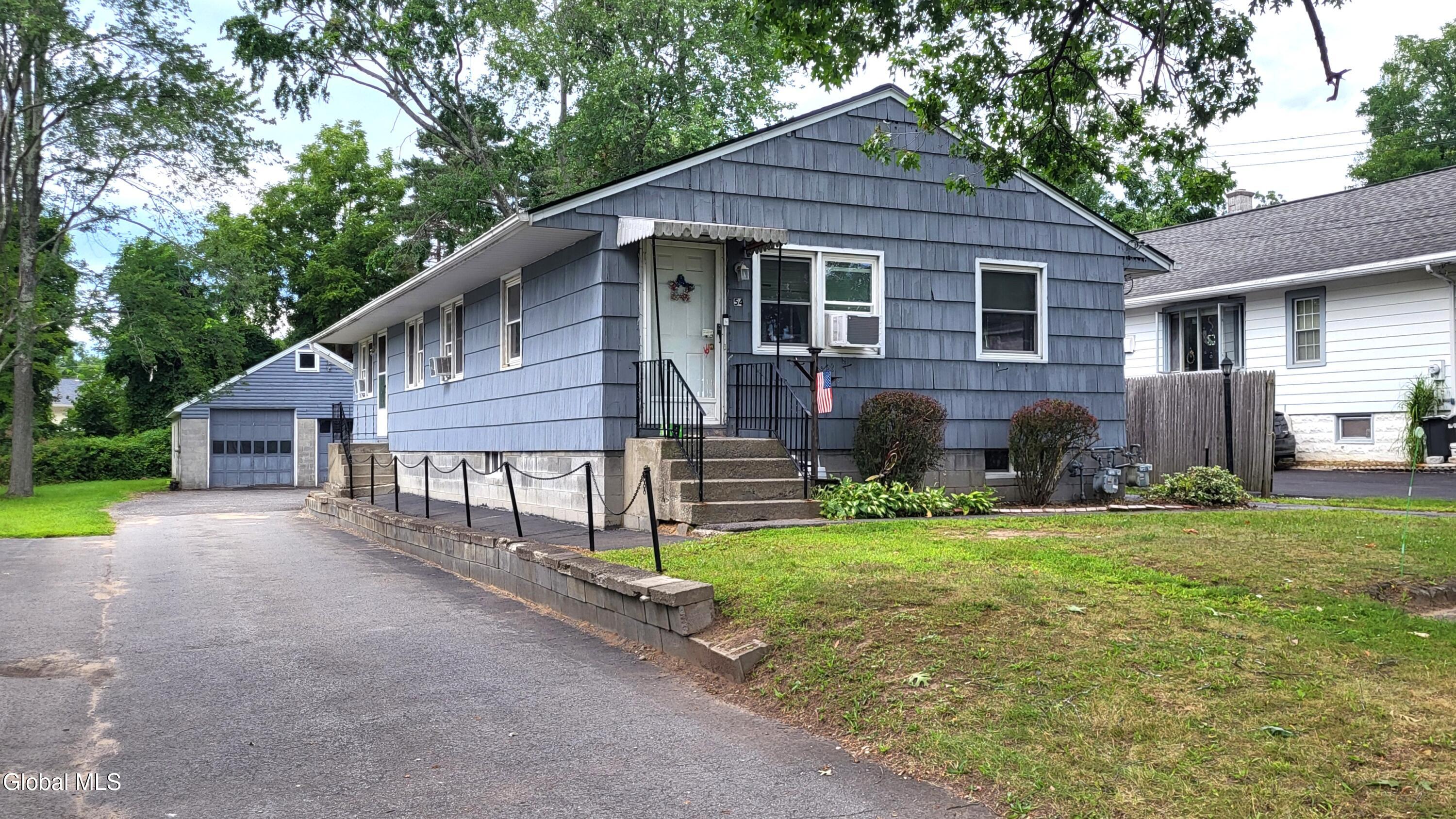 54 Mcnutt Avenue Albany NY 12205