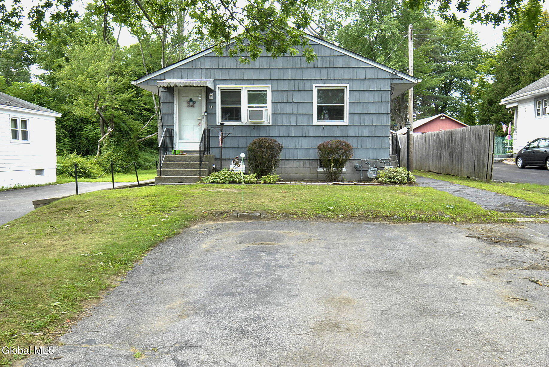 54 Mcnutt Avenue Albany NY 12205