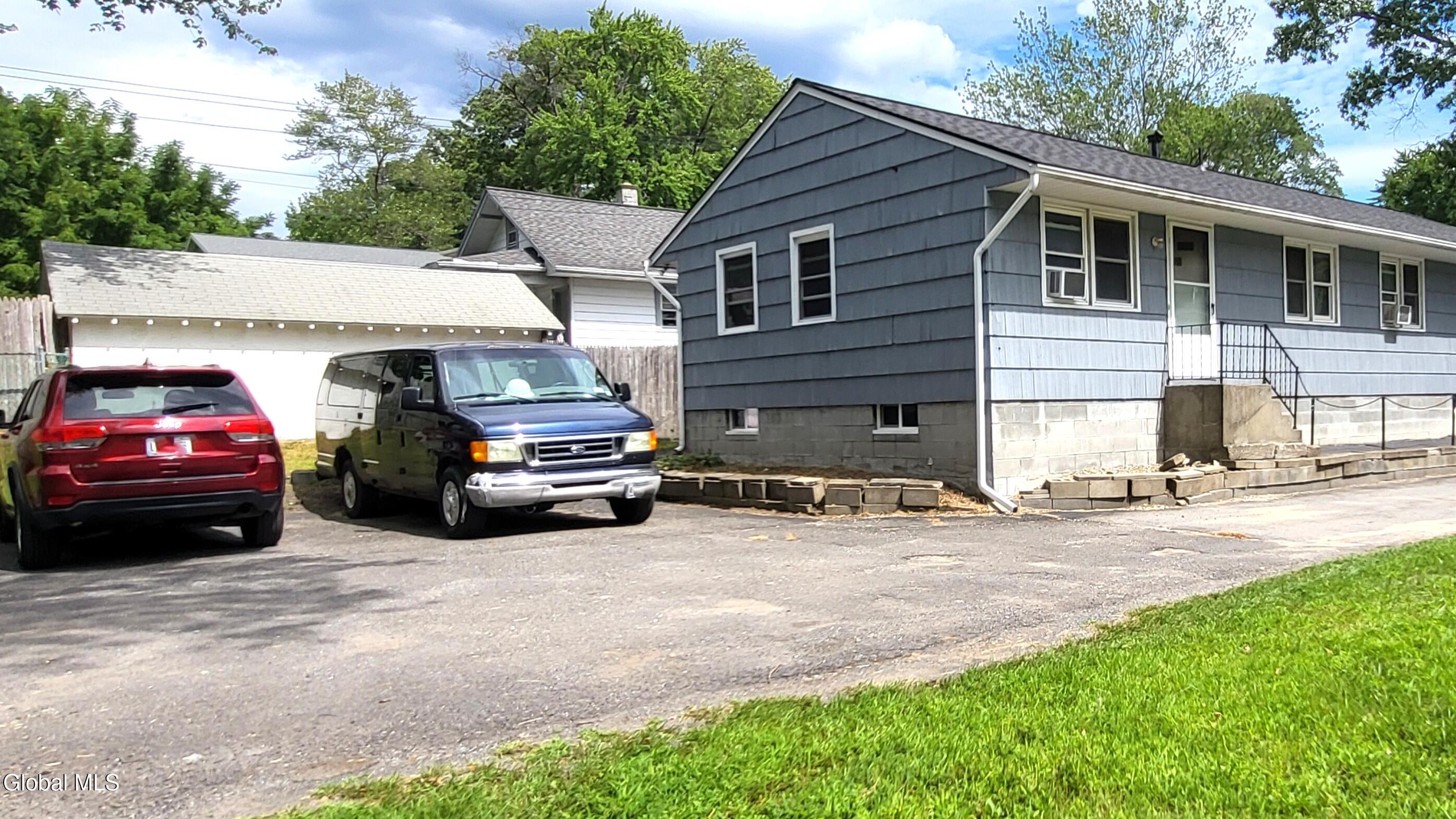 54 Mcnutt Avenue Albany NY 12205