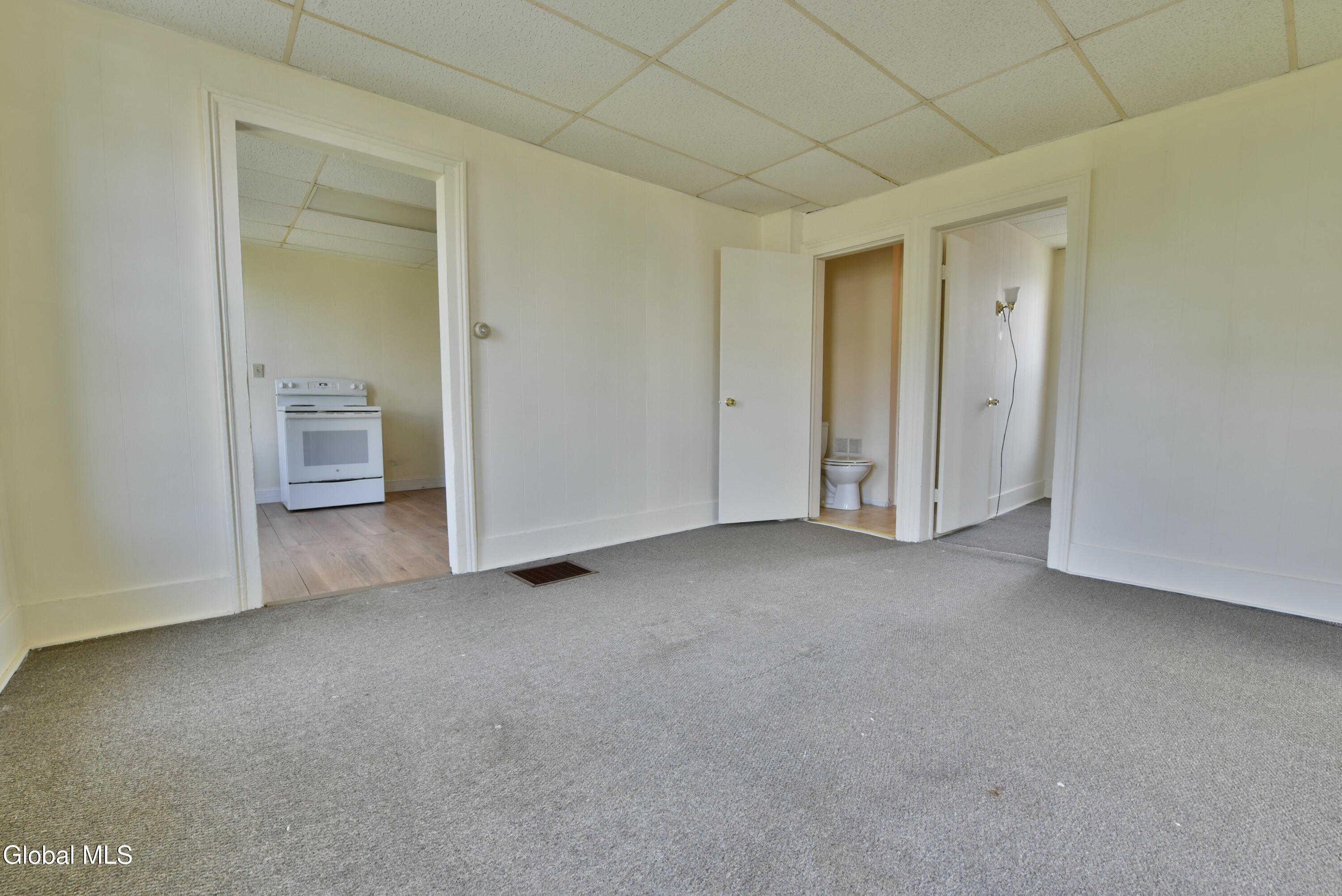 203 Brookside Avenue Amsterdam NY 12010