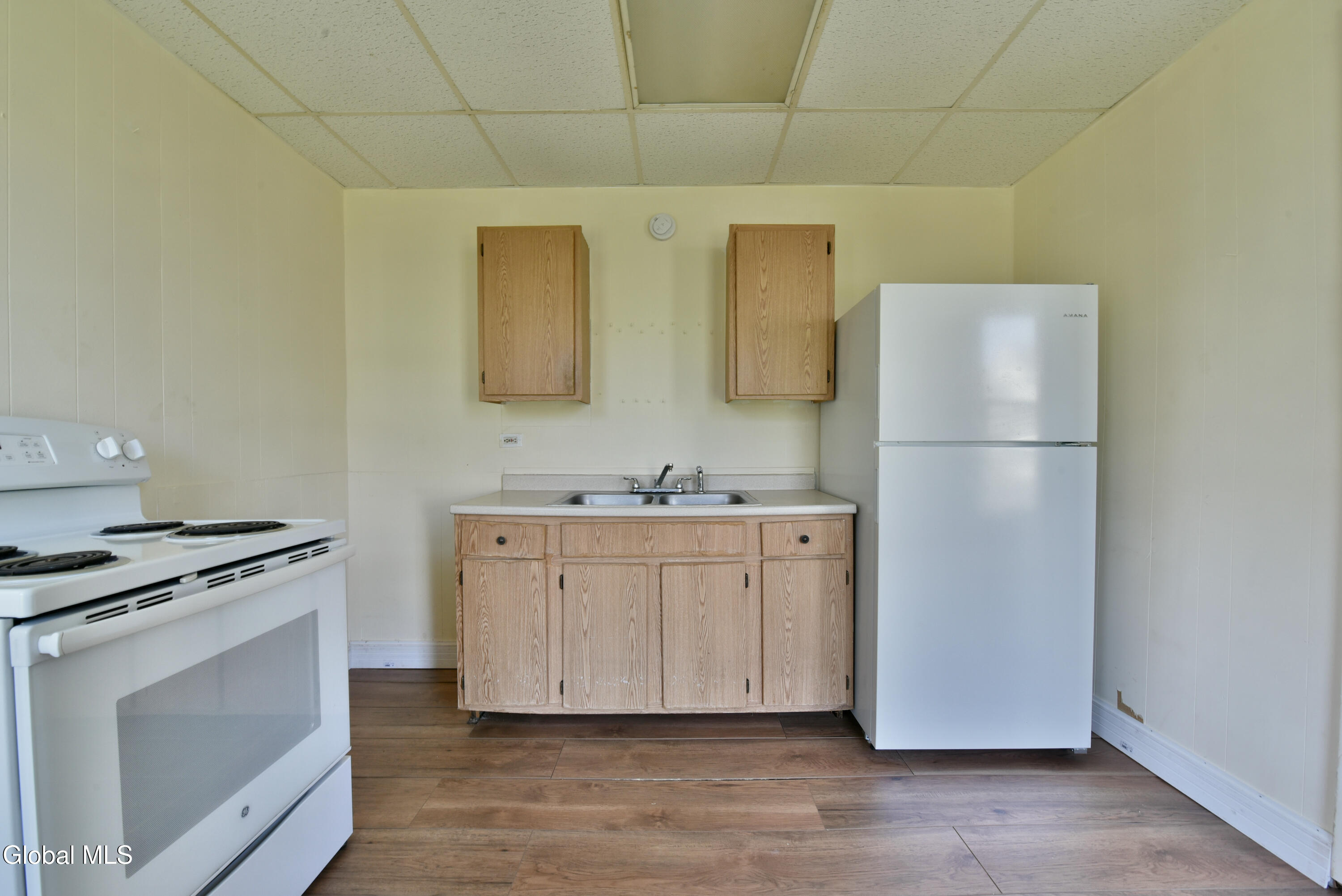 203 Brookside Avenue Amsterdam NY 12010