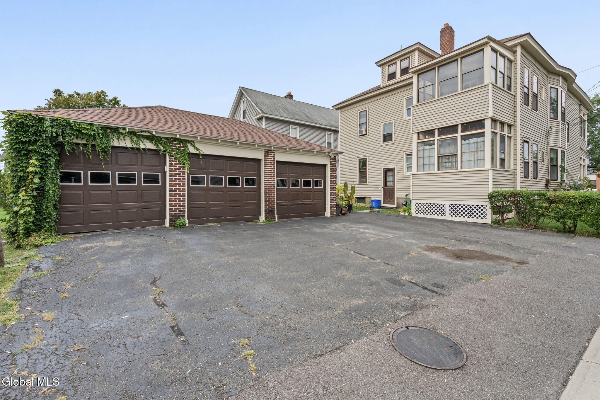494 Delaware Avenue Albany NY 12209