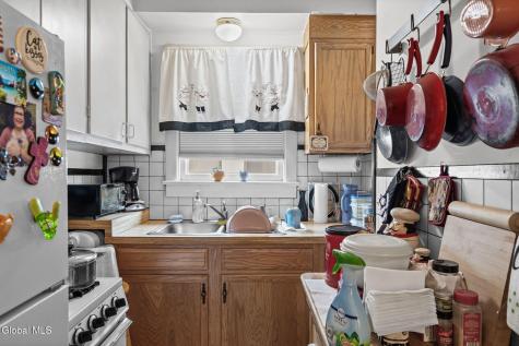 494 Delaware Avenue Albany NY 12209